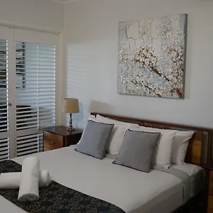 https://seaview-apartments.queenslandhotels.net