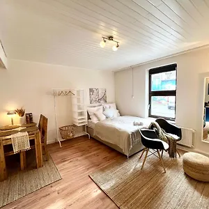 Gemuetliches Im Viertel Mit Flair - Zentral Apartment BRE
